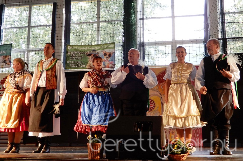 Kovács Kati koncertezett az időseknek 22